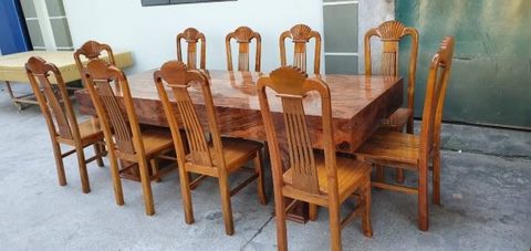 Bàn ăn đóng hộp hương vân xám 10 ghế (Anh Cẩn - Hà Nội)