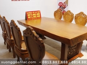 Bộ bàn ăn nguyên khối gỗ cẩm hồng 8 ghế louis có tay gỗ gõ đỏ (Anh Khoa, Trà Vinh) 39 phía sau ghế của bộ bàn ăn