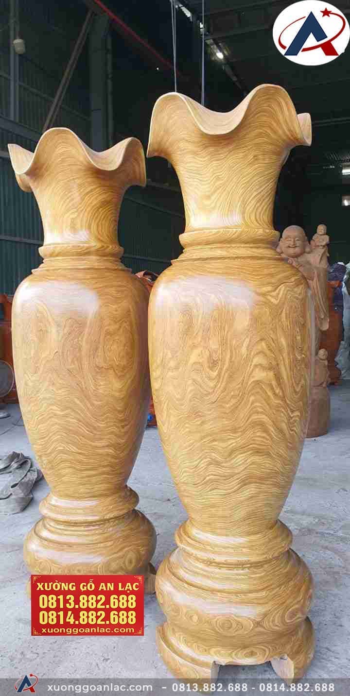 Lục Bình gỗ cẩm vàng 2m20 đường kính 68cm (anh Minh - Hà Nội) 11 Được làm từ những chất liệu tự nhiên, gỗ cẩm vàng mang đến cho mọi người một không gian thân thiện, gần gũi hơn với thiên thiên.