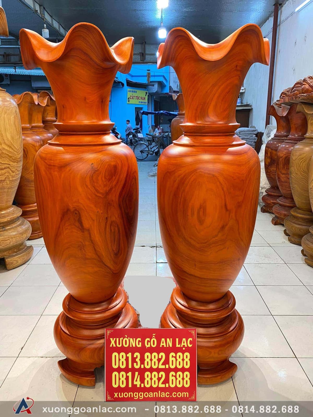 Lục bình gỗ hương đỏ 1m70 đường kính 50cm (anh Minh - Ninh Bình) 11 phong cách tối giản nhất không cần phải tỉa tót, không cần phải chạm khảm đục đẽo kỳ công như những loại lục bình khác nhưng vẫn toát lên vẻ đẹp sang trọng, hài hòa cân đối.