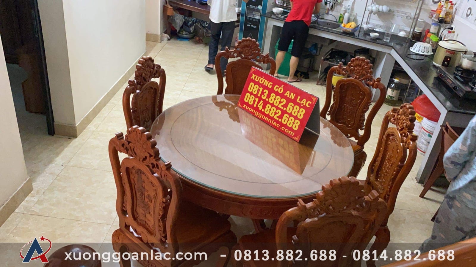 Bộ bàn ăn 8 ghế louis hồng hạt gỗ gõ đỏ (Chị Huyền, Phú Thọ) 7 bộ bàn ăn tròn