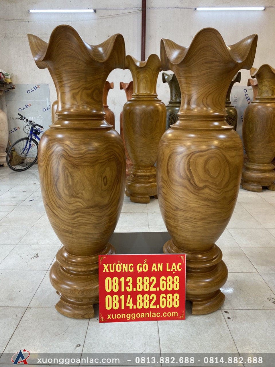 Lục bình gỗ cẩm vàng 1m43 đường kính 40cm (anh Hiếu - Hà Nội) 13 Lục bình gỗ có thể được sử dụng để bày trí tại gia đình, cũng được sử dụng như một món quà biếu tặng mang nhiều ý nghĩa vào những ngày lễ tết cho người thân, bạn bè. Với tiêu chí bền đẹp rẻ, chúng tôi cam kết sản phẩm đến tay khách hàng luôn là sản phẩm tốt nhất được sàng lọc kỹ càng trong các công đoạn sản xuất