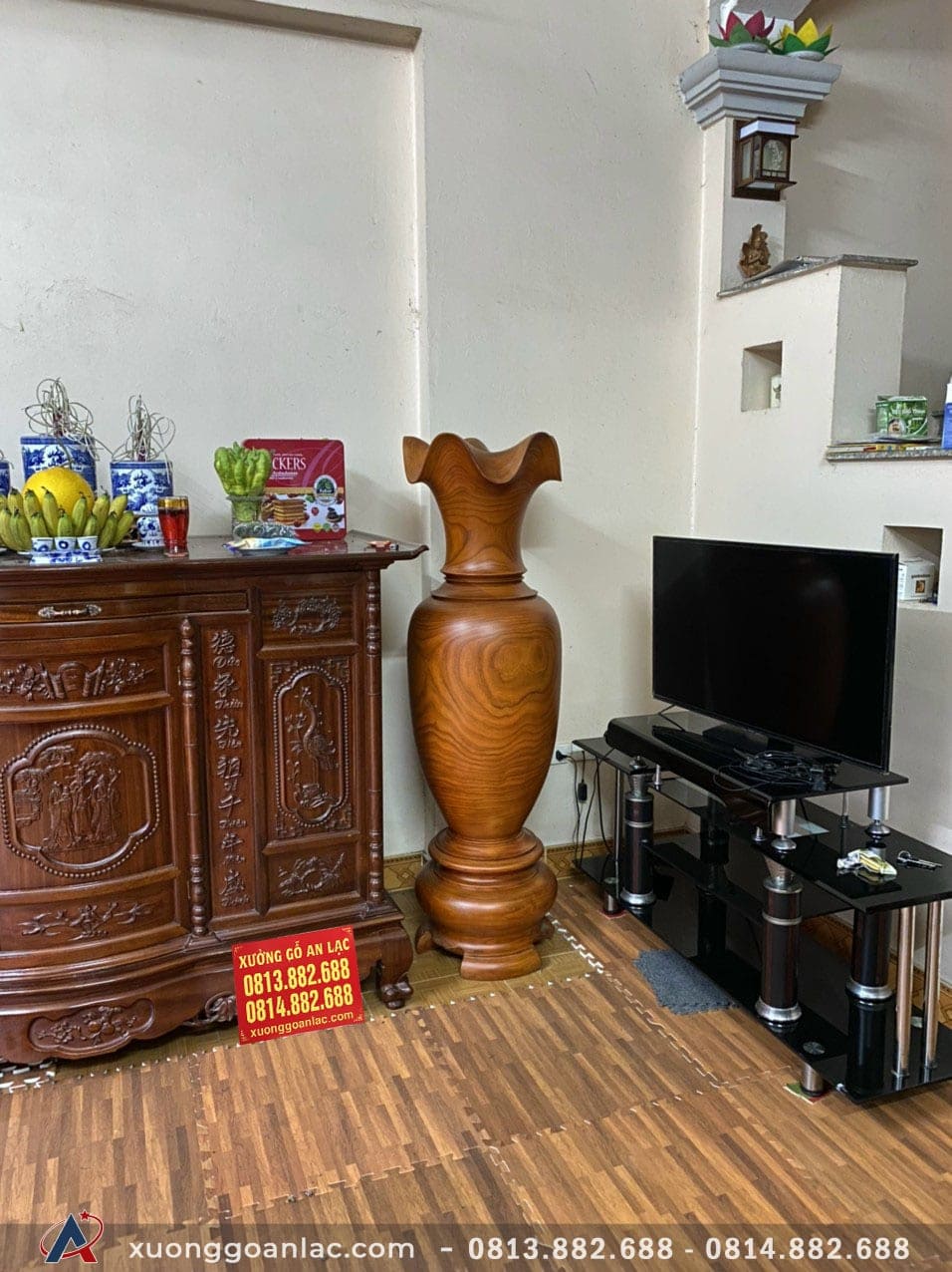 Lục bình gỗ hương đỏ 1m75 đường kính 56cm (anh Quang Anh - Hòa Bình) 9 Lục bình gỗ luôn được giới thượng lưu ưu ái với ý nghĩa thu hút tài lộc, đem lại may mắn cho gia chủ. Những đôi lục bình thể hiện sự phát triển thịnh vượng, cát tường cho không gian sinh sống.