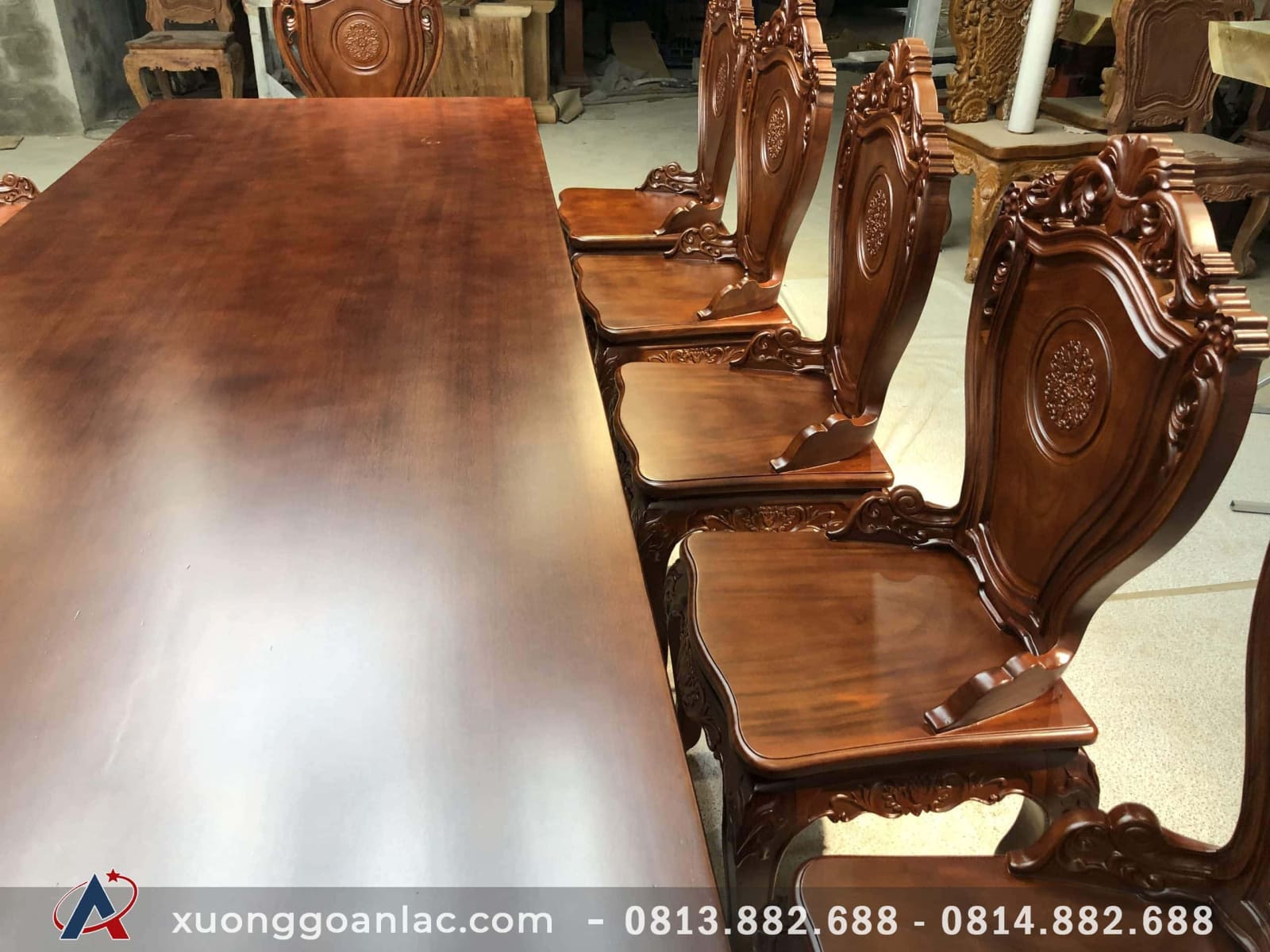 Bộ bàn ăn nguyên khối 12 ghế louis gỗ gõ đỏ siêu Vip (Anh Quyết, Sông Công -Thái Nguyên) 7 Bộ bàn ăn nguyên khối 12 ghế louis gỗ gõ đỏ siêu Vip  (Anh Quyết, Sông Công -Thái Nguyên) - Ảnh 7