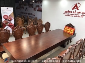 Bộ bàn ăn nguyên khối 12 ghế louis gỗ gõ đỏ siêu Vip (Anh Quyết, Sông Công -Thái Nguyên) 22 mặt bàn ăn nguyên khối để trơn