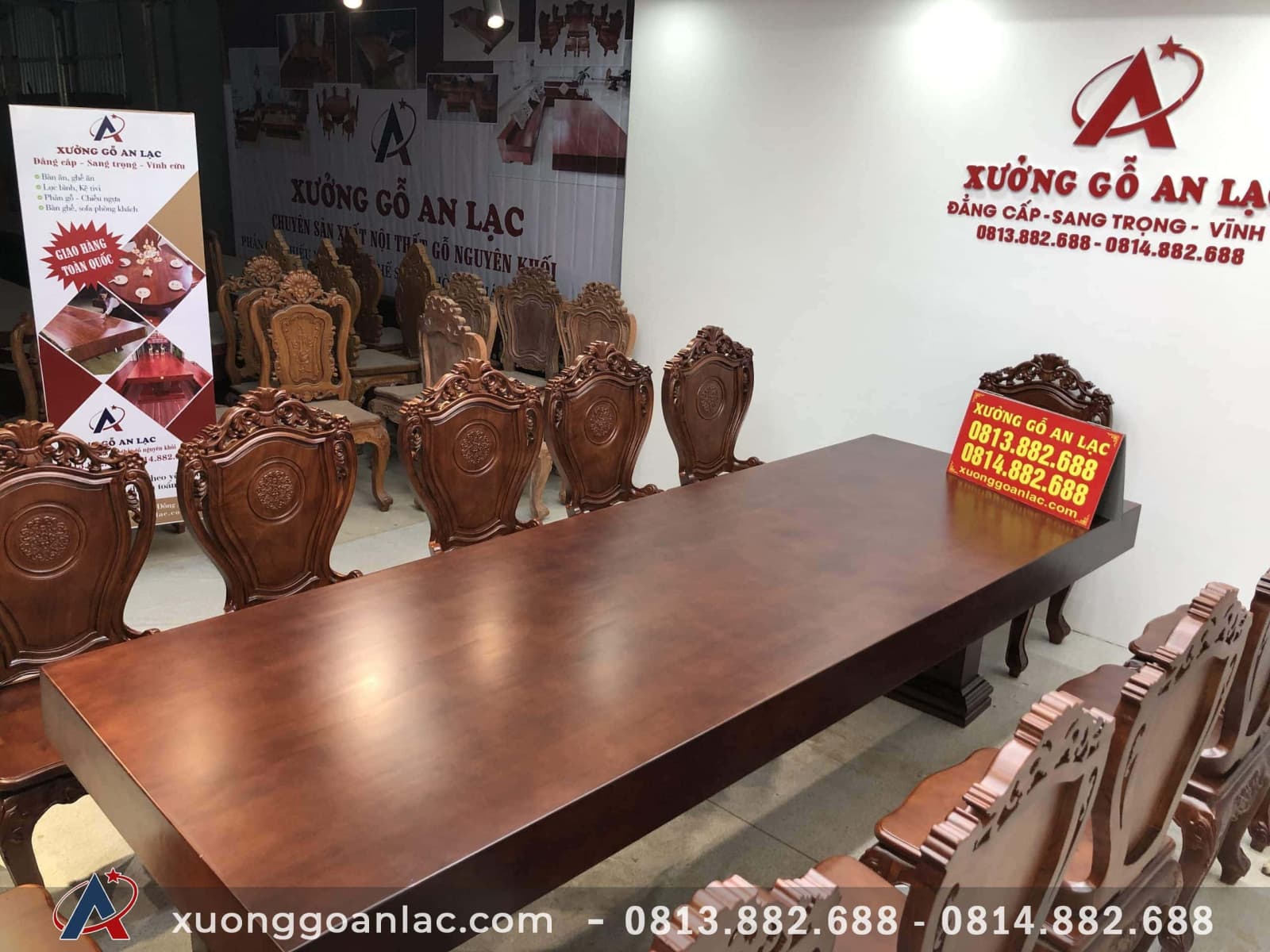 Bộ bàn ăn nguyên khối 12 ghế louis gỗ gõ đỏ siêu Vip (Anh Quyết, Sông Công -Thái Nguyên) 8 mặt bàn ăn nguyên khối để trơn