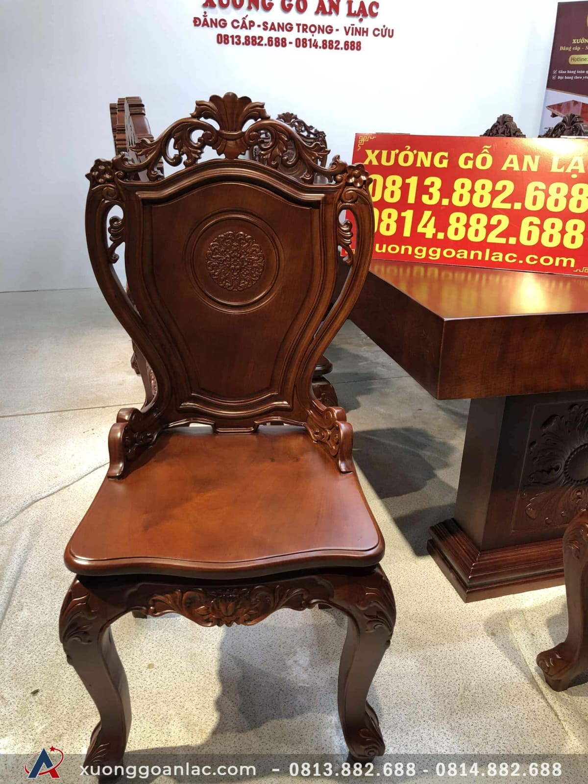 Bộ bàn ăn nguyên khối 12 ghế louis gỗ gõ đỏ siêu Vip (Anh Quyết, Sông Công -Thái Nguyên) 37 ghế ăn