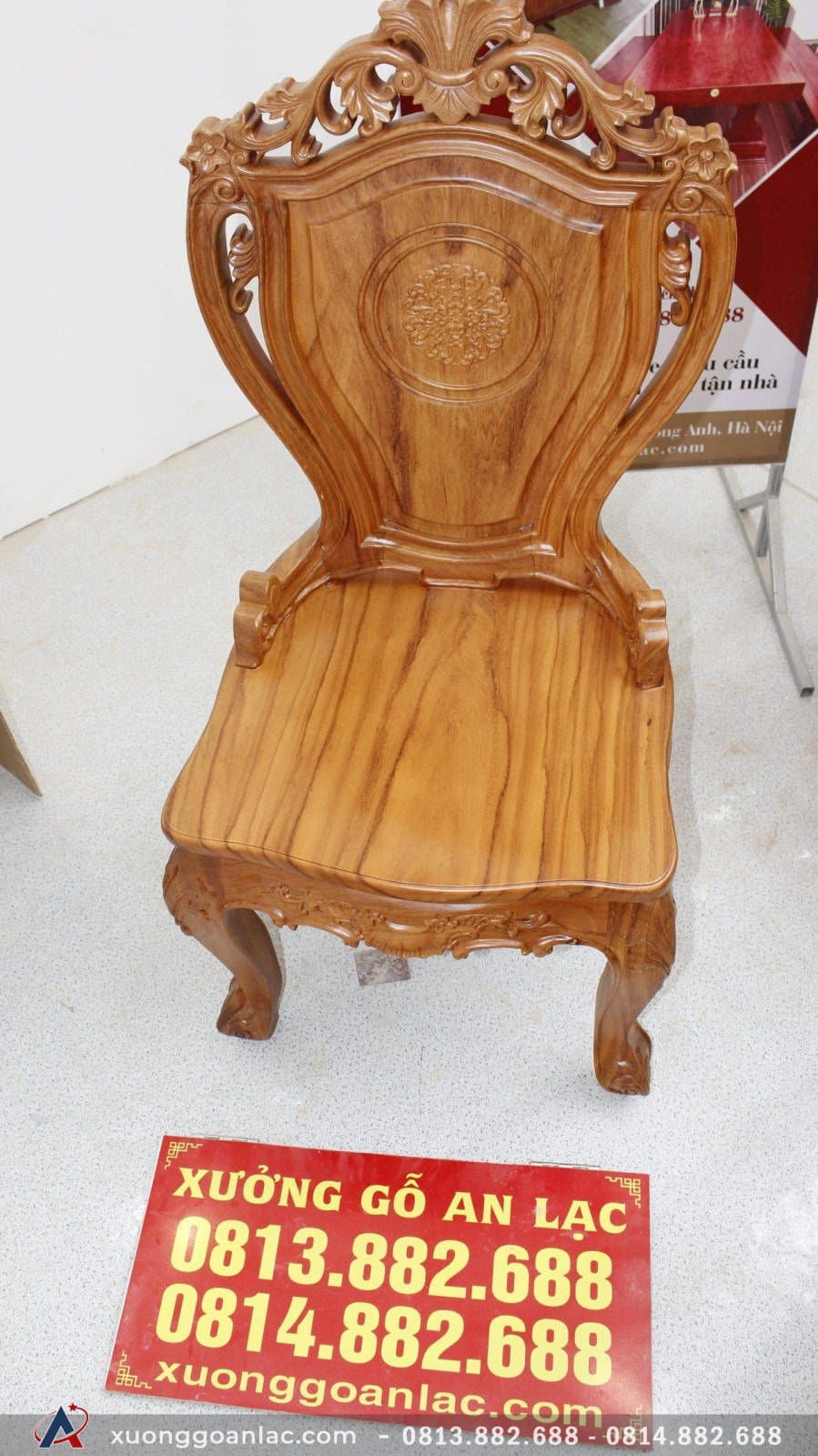 Bàn ăn nguyên khối gỗ hương xám với 8 ghế louis gỗ gõ đỏ (Anh Dân, Hà Nội) 10 ghế louis hoa lá tây