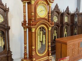 Đồng Hồ Tứ Trụ dát vàng Gỗ Hương Đá 2m50 (Chú Bảo – Hải Dương) 9 đồng hồ cây mạ vàng