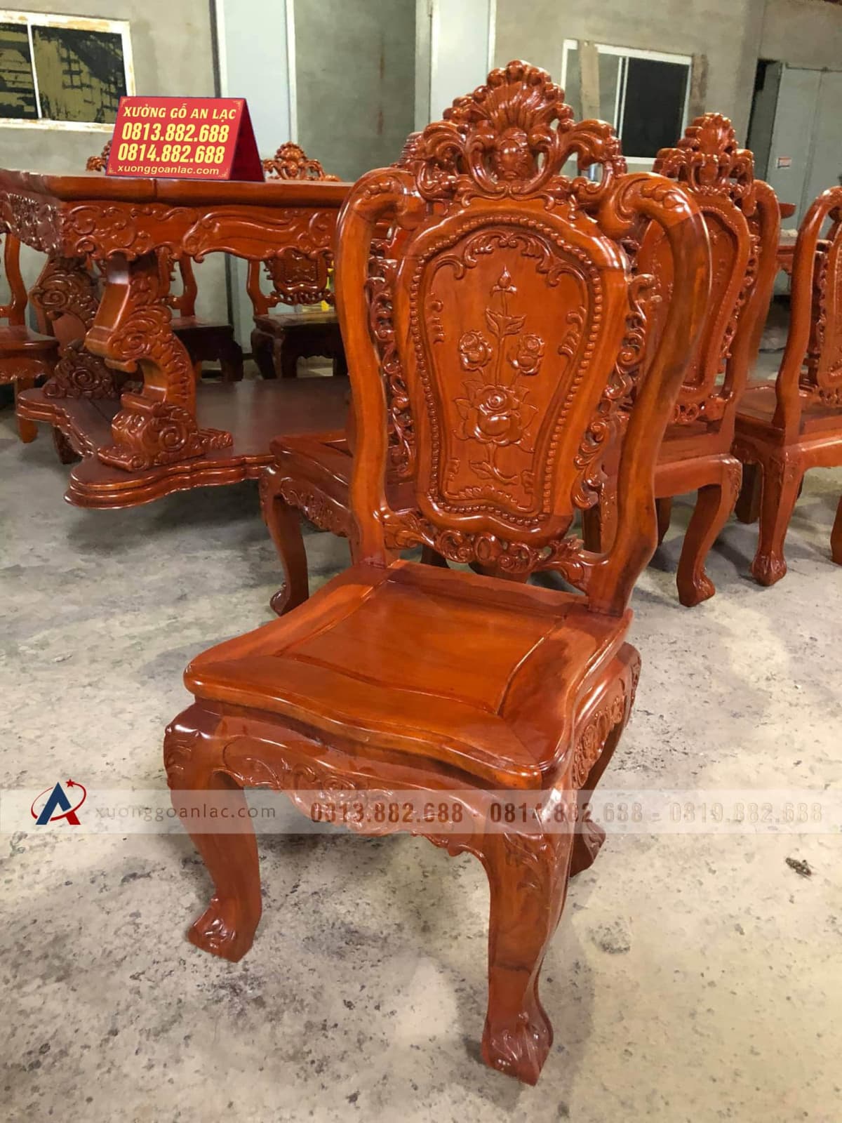 Bộ bàn ăn gỗ gõ đỏ 10 ghế louis hoa hồng đục tay cực đẹp (Anh Công, Tp.Hồ Chí Minh) 26 Bộ bàn ăn 10 ghế louis hoa hồng đục tay cực đẹp
