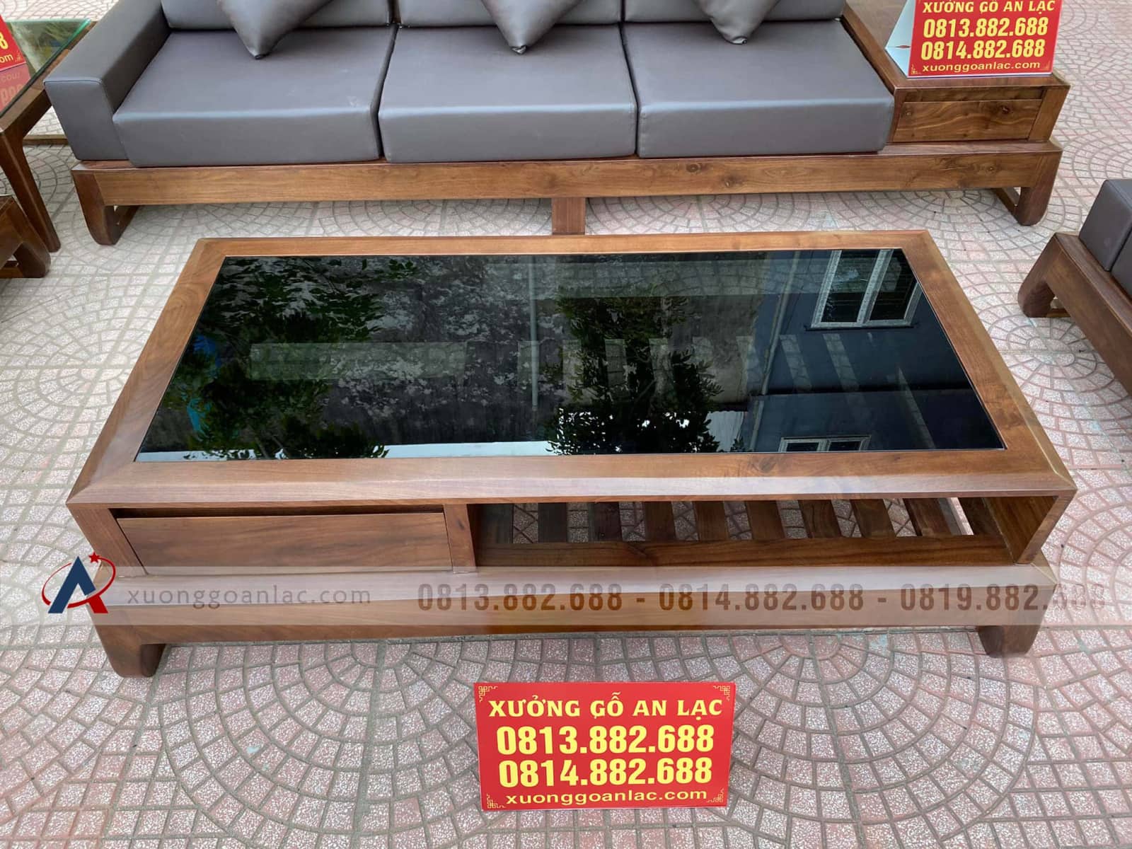 Combo nội thất gỗ óc chó cho gia đình anh Tứ ở Nghệ An 37 bàn trà mặt kính