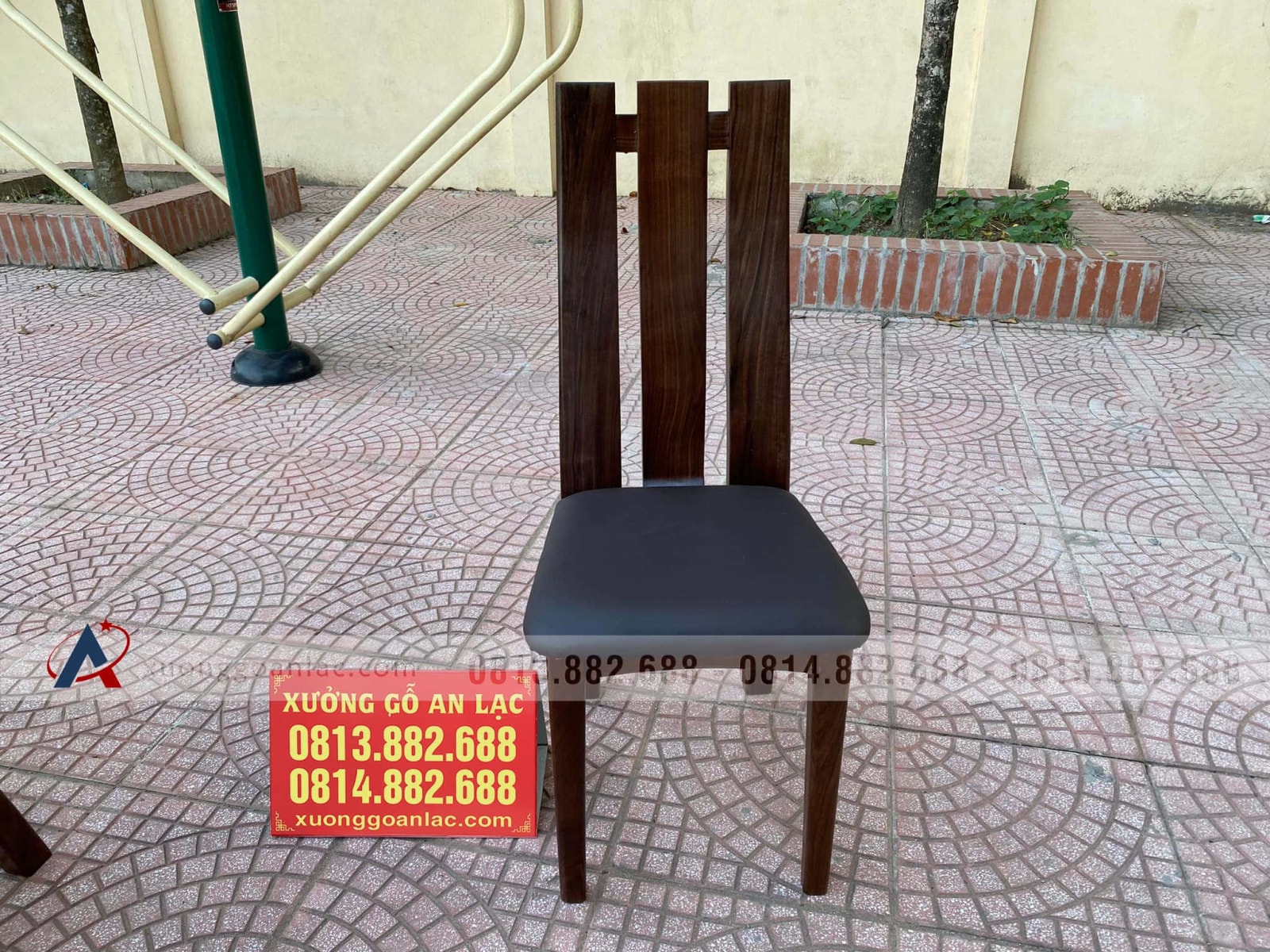 Combo nội thất gỗ óc chó cho gia đình anh Tứ ở Nghệ An 41 ghế ăn gỗ óc chó cao cấp