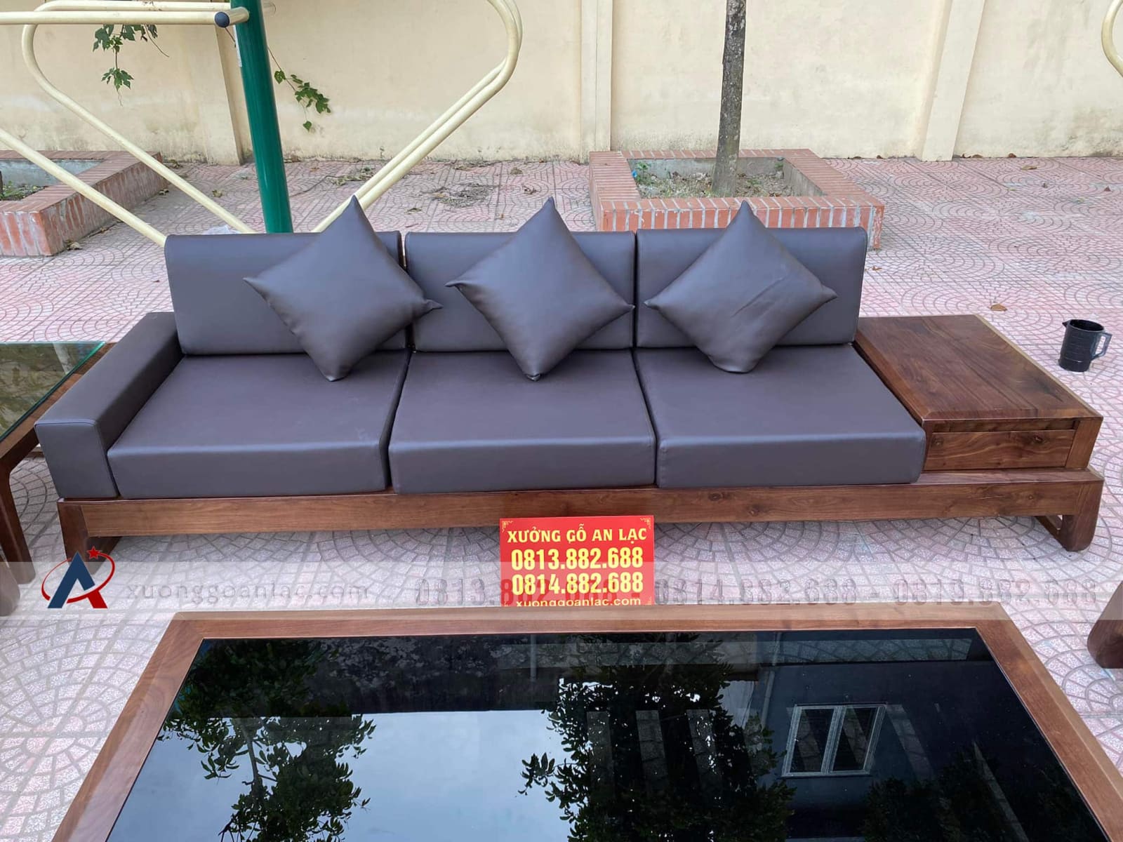 Combo nội thất gỗ óc chó cho gia đình anh Tứ ở Nghệ An 35 ghế băng gỗ óc chó