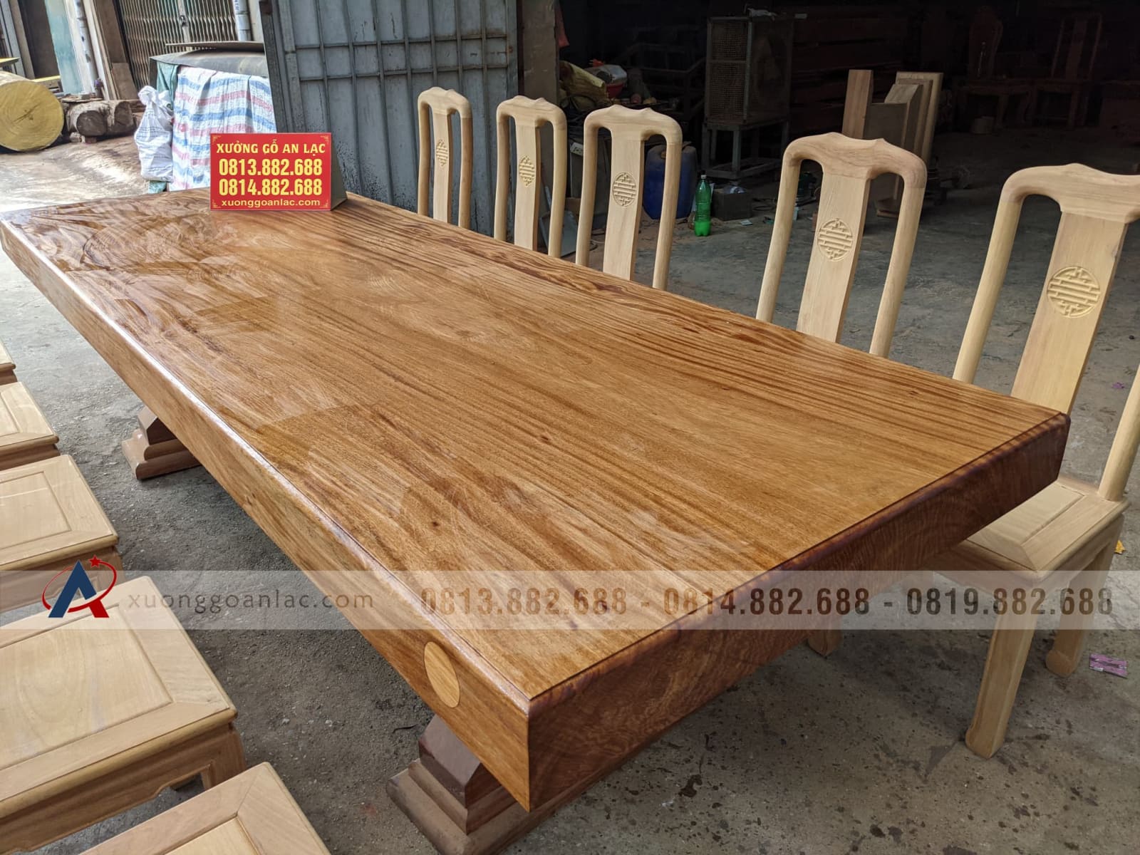 Bộ bàn ăn nguyên khối gỗ gõ đỏ bộ 10 ghế chữ thọ (Chị Thoa, Hà Nội) 9 bàn ăn nguyên khối ghế chữ thọ