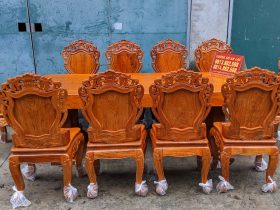 Bộ bàn ăn 10 ghế louis hoàng gia gỗ hương đá hàng thửa vân vip (Chị Hoa, TP. Huế) 17 bàn ghế ăn nguyên khối gỗ hương đá