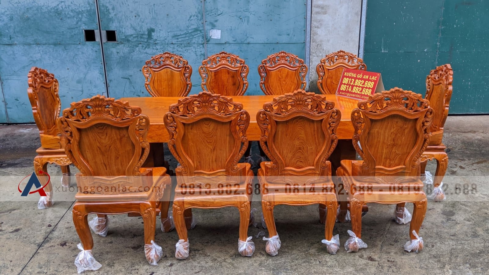 Bộ bàn ăn 10 ghế louis hoàng gia gỗ hương đá hàng thửa vân vip (Chị Hoa, TP. Huế) 32 bàn ghế ăn nguyên khối 10 ghế