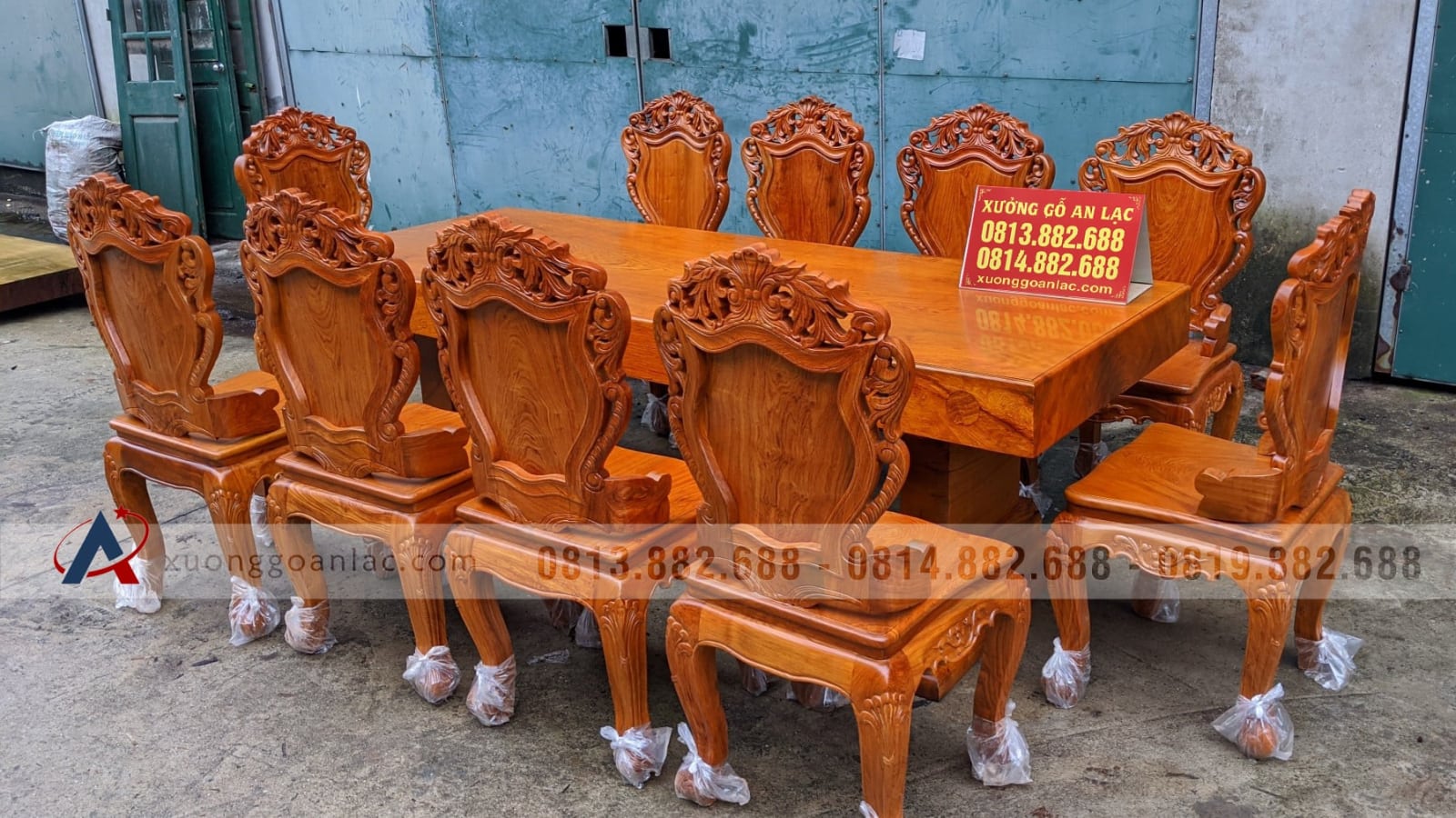 Bộ bàn ăn 10 ghế louis hoàng gia gỗ hương đá hàng thửa vân vip (Chị Hoa, TP. Huế) 29 bàn ghế ăn gỗ hương đá nguyên khối