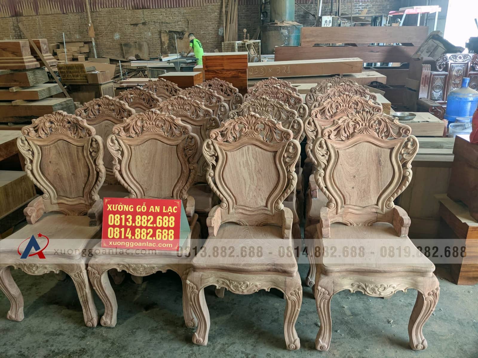 Bộ bàn ăn 10 ghế louis hoàng gia gỗ hương đá hàng thửa vân vip (Chị Hoa, TP. Huế) 6 mẫu ghế louis vip
