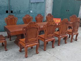 Bộ bàn ăn nguyên khối gỗ hương đá 10 ghế louis hoàng gia mặt tràn (Cô Hương, Hà Tĩnh) 16 Bo ban an nguyen khoi go huong da 10 ghe louis hoang gia mat tran 6