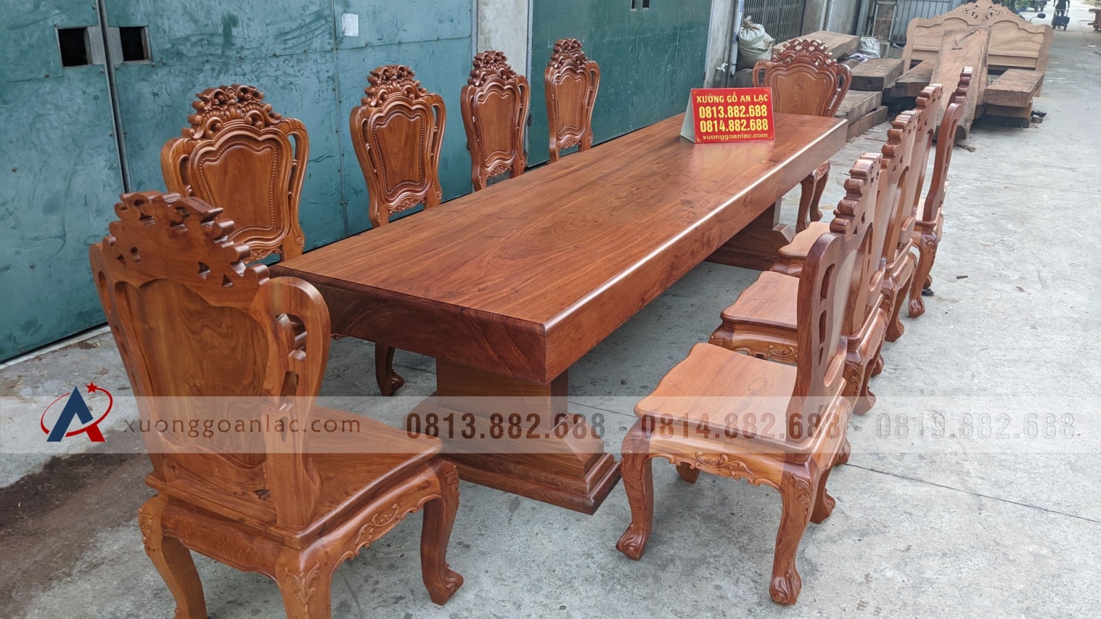 Bộ bàn ăn nguyên khối gỗ hương đá 10 ghế louis hoàng gia mặt tràn (Cô Hương, Hà Tĩnh) 8 Bộ bàn ăn nguyên khối gỗ hương đá 10 ghế louis hoàng gia mặt tràn (Cô Hương, Hà Tĩnh) - Ảnh 8