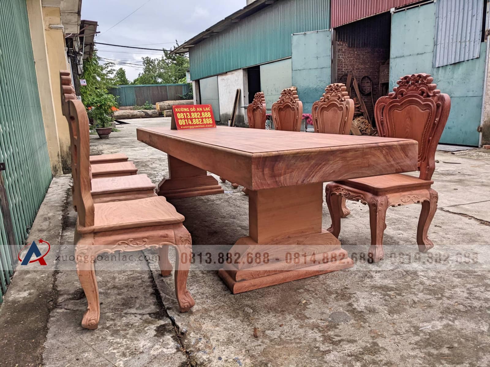 Bộ bàn ăn nguyên khối gỗ hương đá 8 ghế louis hoàng gia (Anh Đặng, Tây Ninh) 9 Bộ bàn ăn nguyên khối gỗ hương đá 8 ghế louis hoàng gia (Anh Đặng, Tây Ninh) - Ảnh 9