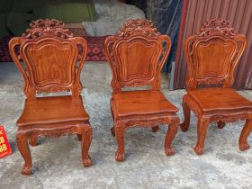Bộ bàn ăn nguyên khối siêu vân và 10 ghế louis hoàng gia đục 2 mặt (Anh Tuấn, TP Hồ Chí Minh) 17 ghế ăn hoa lá tây đục hai mặt gỗ hương đá