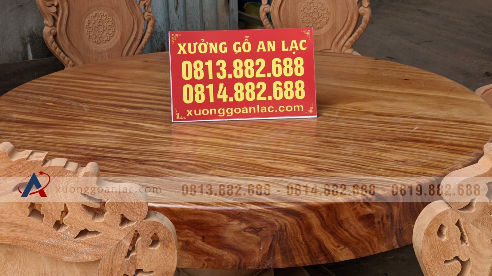 Bộ bàn ăn tròn nguyên khối gỗ gõ đỏ 8 ghế hàng siêu vân (Anh Phi, Thanh Hóa) 16 Bàn ăn tròn nguyên khối giữ trơn