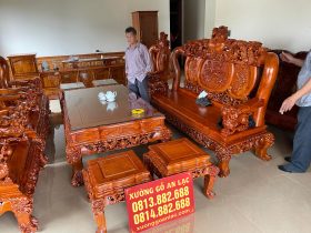 Chiếc trường kỷ vô cùng to lớn, bệ vệ như những con voi