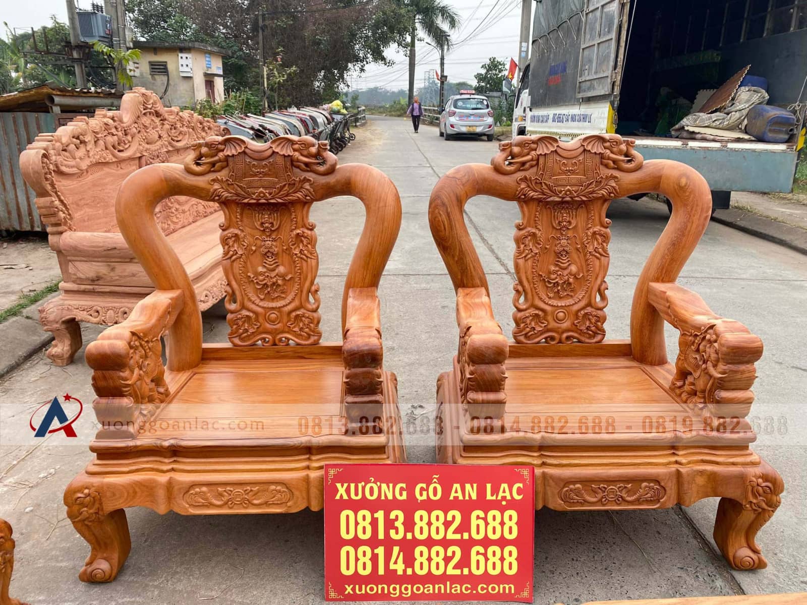 Combo bàn ghế Minh Quốc Voi 10 món và bàn ăn 8 ghế hoa lá tây gỗ gõ đỏ (Anh Hoàng, Hà Nội) 31 ghế minh quốc voi gỗ gõ đỏ