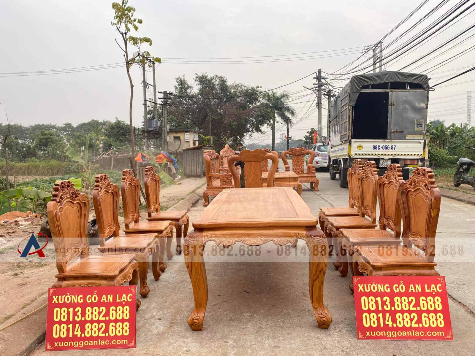 Combo bàn ghế Minh Quốc Voi 10 món và bàn ăn 8 ghế hoa lá tây gỗ gõ đỏ (Anh Hoàng, Hà Nội) 34 bộ bàn ăn 8 ghế gõ đỏ đục hoa lá tây