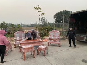 Bo ban ghe Minh quoc voi chien tay cot 12 go huong da 2