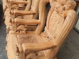 Ghế đơn chạm nghê rồng gỗ gõ đỏ tay 12