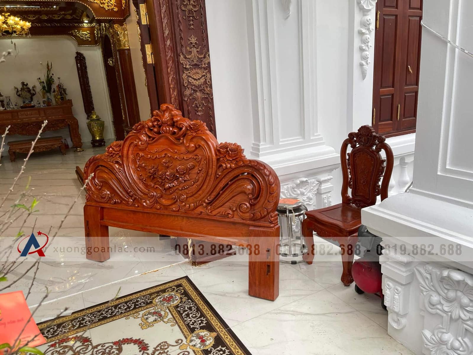 Combo nội thất gỗ cho biệt thự siêu khủng của gia đình anh Thân (Hưng Yên) 29 Giường ngủ 1m8x2m mẫu đục Louis Hoa Hồng gỗ hương đá