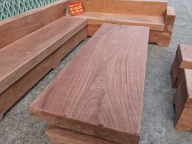 Combo kệ tivi và sofa nguyên khối góc chữ L gỗ hương đá siêu phẩm (chú Hàm, Cao Bằng) 17 sofa gỗ nguyên khối chữ L