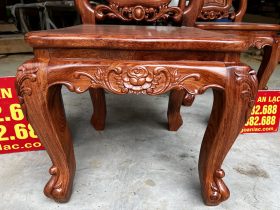 Yếm trước đục Hoa Hồng