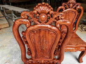 tựa ghế dày dặn cân đối