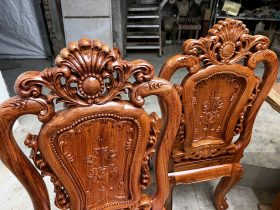 chương ghế đục vòm lá tây