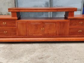 Kệ tivi gỗ gõ 2m6
