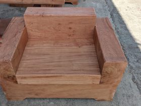 sofa chữ U nguyên khối gỗ hương đá cao cấp