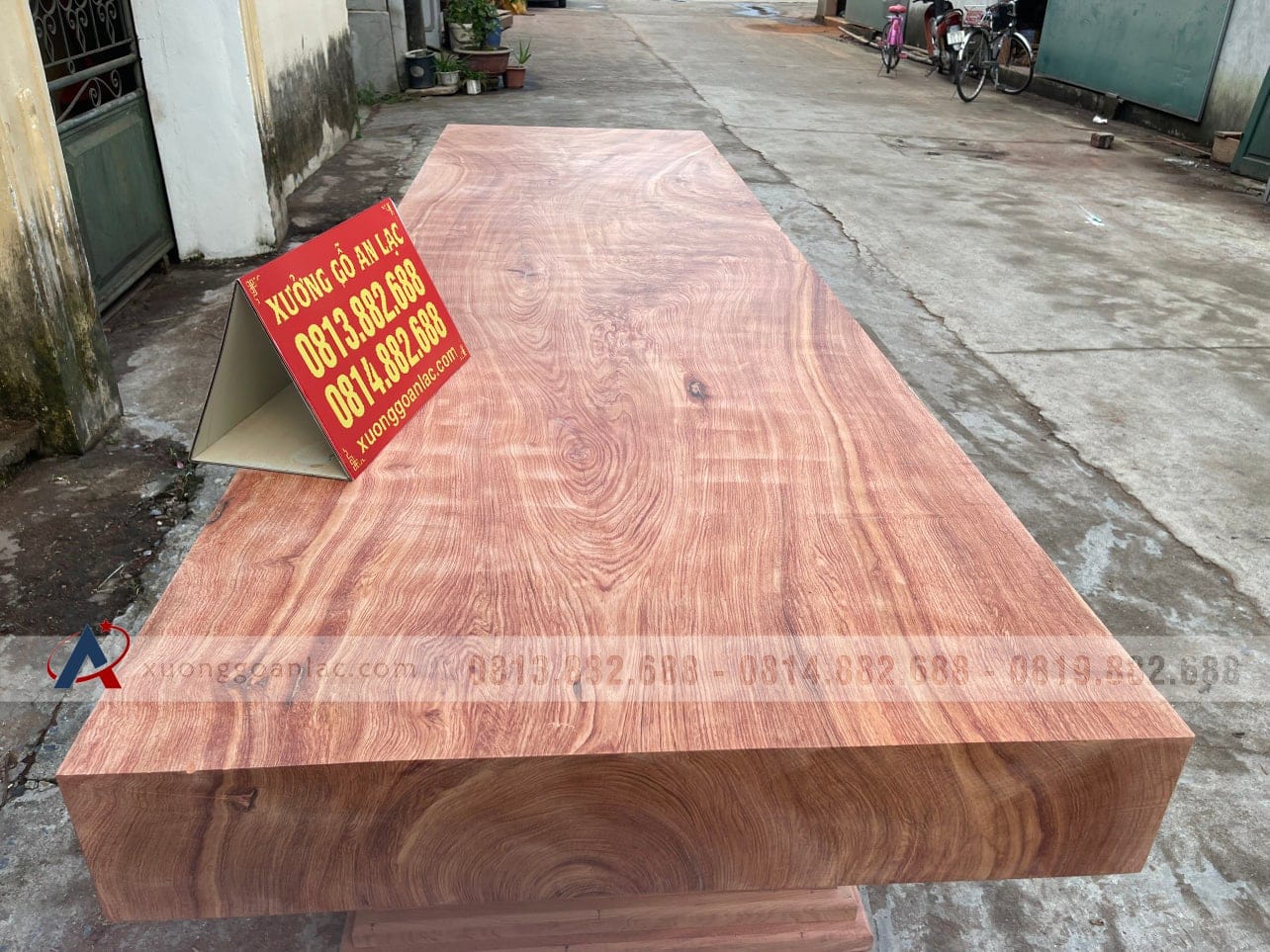 Siêu phẩm mặt bàn ăn nguyên tấm gỗ hương đá siêu vân vip đỉnh cao 13 bàn chữ nhật gỗ nguyên khối gỗ hương đá