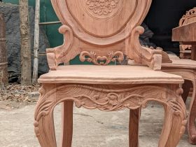 Bộ bàn ăn nguyên khối gỗ hương đá 10 ghế louis hoàng gia tân cổ điển siêu vip (Anh Mến, Hà Nam) 22 Sieu vip ban an nguyen khoi go huong da 10 ghe louis hoang gia tan co dien 11