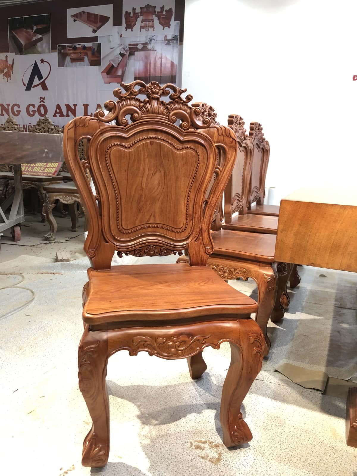 Mẫu ghế Louis không tay 28 Ghế ăn louis gố Hương đá