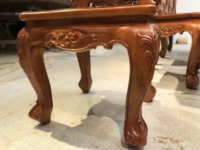 Mẫu ghế Louis không tay 49 yếm ghế đục hoa lá tây