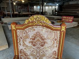 chương ghế đục họa tiết