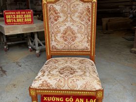 Ghế ăn putin bọc đệm dát vàng không có tay