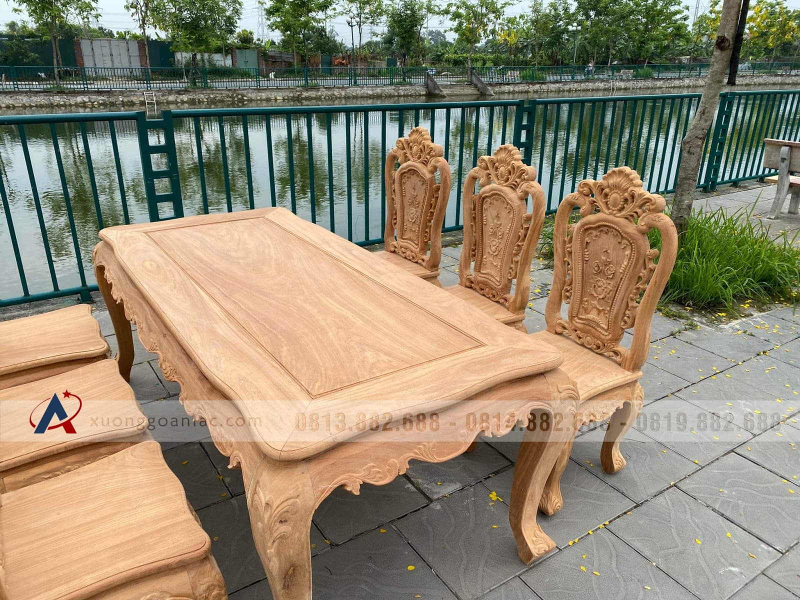 Bộ bàn ăn hoàng gia 6 ghế hoa hồng gỗ gõ đỏ (Anh Hồng, Bắc Giang) 19 bàn ghế ăn hoàng gia
