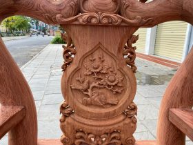 Ban ghe Minh Quoc voi go huong da duc tay vip 18