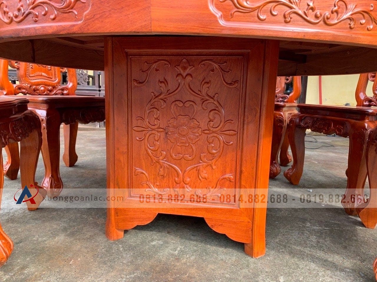 Bộ bàn ăn tròn xoay 8 ghế louis hoa hồng gỗ gõ đỏ cao cấp 18 bàn ăn gỗ gõ đỏ cao cấp