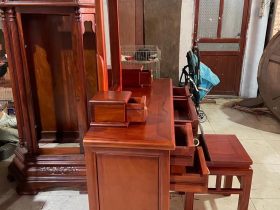 bàn phấn gỗ tự nhiên