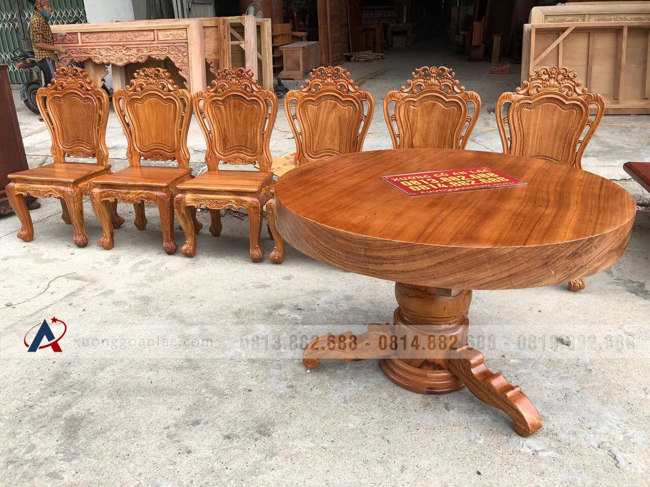 Bộ bàn ăn gỗ gõ đỏ nguyên khối hàng tuyển gỗ lựa vân (Anh Huân, Thanh Hóa) 13 bàn ăn tròn nguyên khối gỗ gõ đỏ